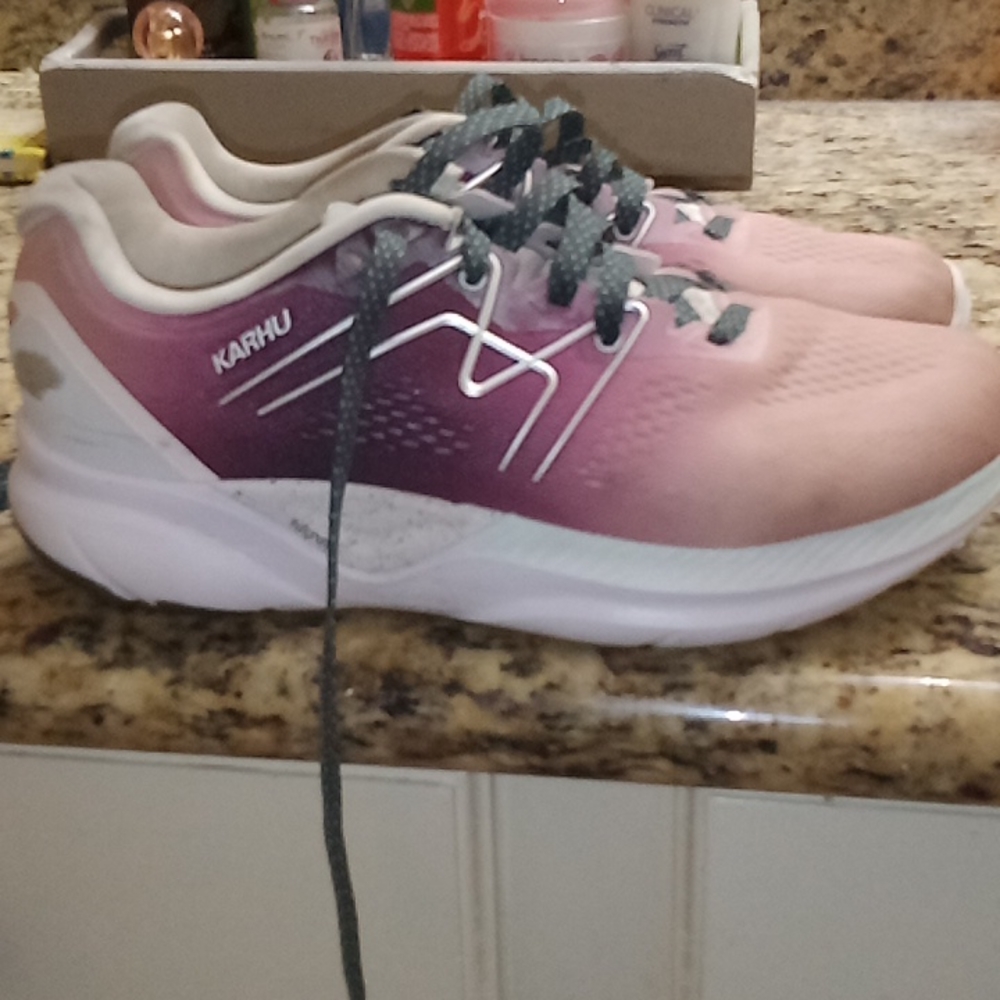 Karhu sneakers
